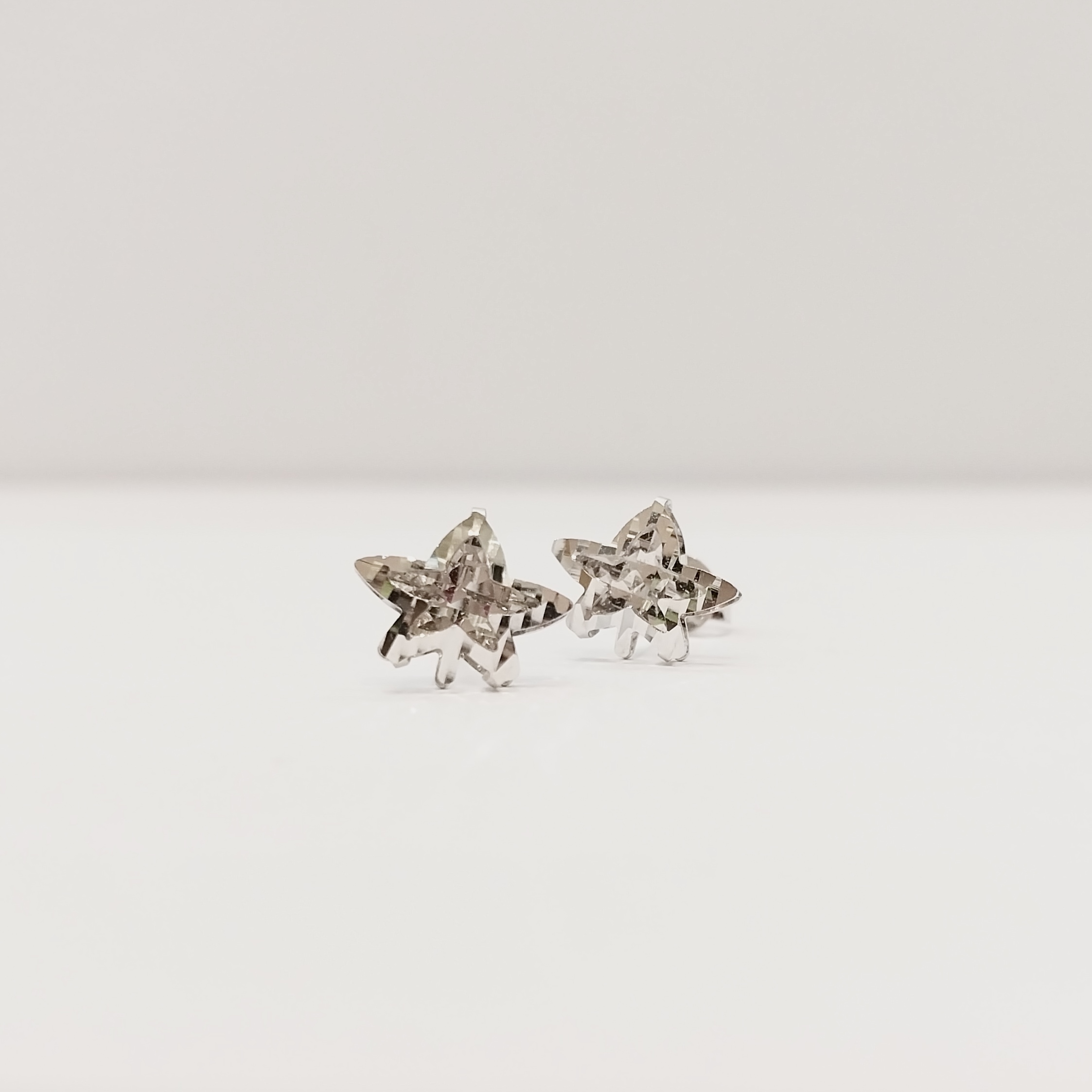 Autumn leaf, 18k earring