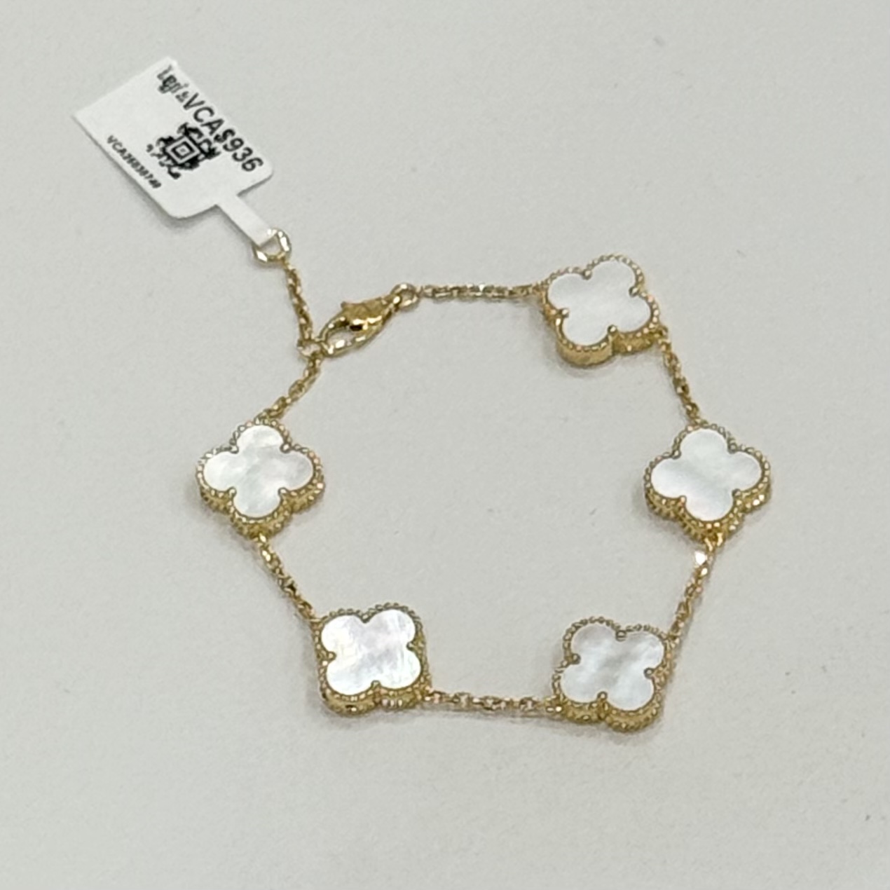 VCA White 5 Motifs 12mm, Yellow 18k Bracelet